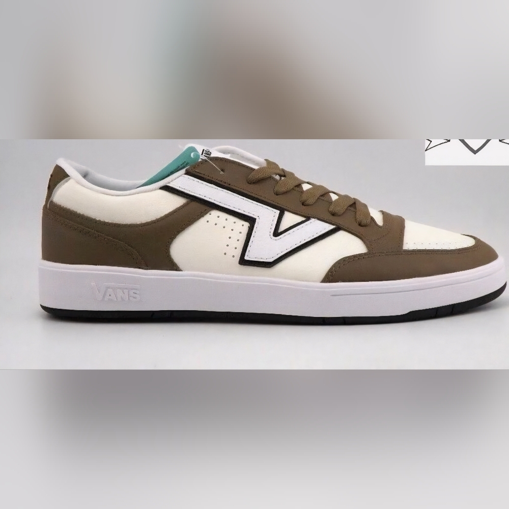 NWT Vans Men's Sneakers Size 8